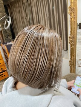 ヘアーアトリエ ラフェル(hair atelier Rafel) 白髪ぼかしハイライト