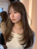 ヨロ 渋谷(YOLO) 韓国ヘアーハッシュカットレイヤーカットハイライトカラー