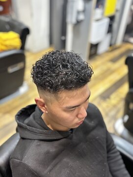 バーバーブロス(BAR BER bro's) 極道パーマ/浦安/メンズパーマ/スキンフェード/ラルフカール