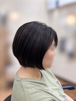 ヒビ(hibi)&nbsp;丸みフォルムのコンパクトボブ