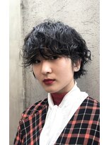 ストラマ(STRAMA)&nbsp;harumiya ダークカラーショートウェーブパーマ