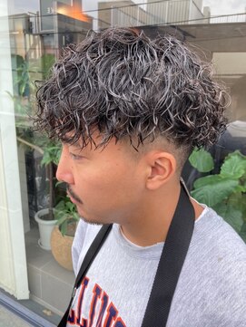 フィフス 原宿(fifth) フェードツイストスパイラルパーマ刈り上げツーブロックマッシュ