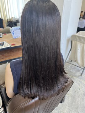 ヘアーアイストゥーレ(HAIR ICI TRE) 酸性ストレート ストレート ロング ダメージレス 担当阿知波