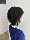 暗めのオリーブブラウン