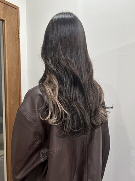 サクラ オモテサンドウ(SAKURA) ベージュカラー/インナーカラー/ブリーチカラー