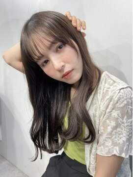 エレン 池袋(ElEn.) 顔タイプ診断×骨格診断で似合わせ大人ロング/小顔カット