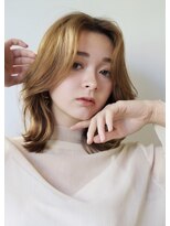 ノーヴェ(Nove) パーソナルカラー春タイプ　ひし形の外はねレイヤー