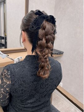 ビューティーサロン ガーデン(beauty salon garden) 湿気にも強い編み下ろしポニーアレンジ ☆ 担当 蒼 ☆