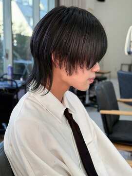 ジーナ 天神(Zina) 中性ウルフ/ブルーブラック