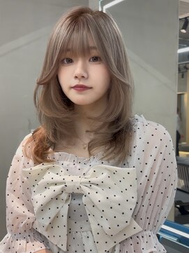 ロンドミラー 博多店(Lond Mirror) 顔型別ヘアスタイル特集/ホワイトグレージュ/ミニウルフ