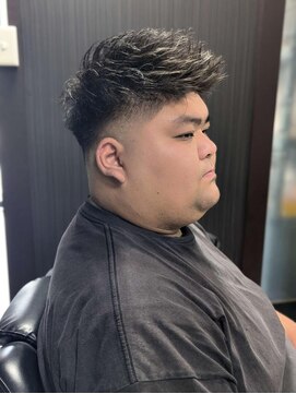 バーバーバー 都賀(BARBER-BAR) フェードツーブロックスタイル