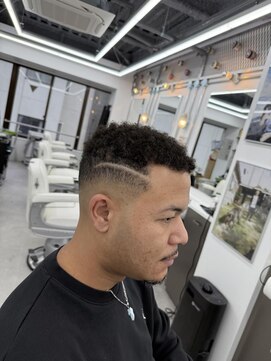 ダムディートウキョウ 心斎橋店(DAMDEE TOKYO) フェードスタイル