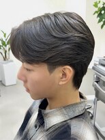 ビッケメンズヘア(Vicke Men's hair)&nbsp;ニュアンスパーマセンターパートメンズパーマメンズサロン韓国
