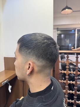 カミナ(KAMINA) 清潔感×こなれ感。最旬フェードカット