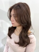 顔周りレイヤーカット ～子顔効果に見せる、扱いやすいレイヤーカット～