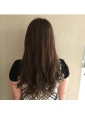 ミルクティーアッシュベージュ×ハイライト 担当 伊原