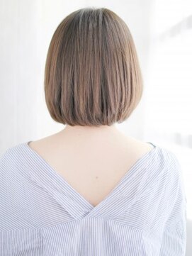 ヘアメイク ナル(hair make nalu) ショートバングの透け感ボブスタイル