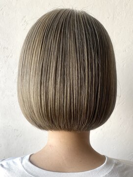 ディコ(Dico) Hona hair ☆ ミニボブ×ホワイトベージュ