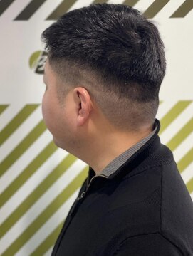 バーバーバー 四谷(BARBER-BAR) 大人の刈り上げスタイル
