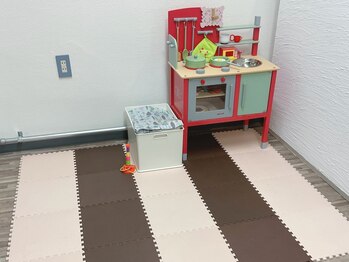 レール(Rail)の写真/《キッズスペースあり◎小さなお子様連れ大歓迎！》子育て中のママさんもお子様とご一緒に通って頂けます♪