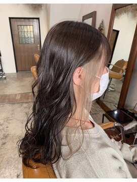 アルファ アルファ(ALPHA ALPHA) ベージュインナーカラー