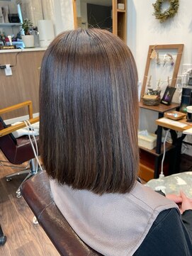 ココット(COCOTTO) ミディアムボブ