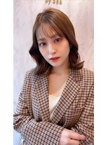 ロンドシェリ 仙台(Lond Cheri)&nbsp;韓国風斜めバング大人フェミニンレイヤー グレージュカラー