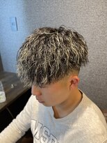 ワールドシップモトマチ(WORLD SHIP MOTOMACHI)&nbsp;ツイストスパイラルパーマ　メッシュ