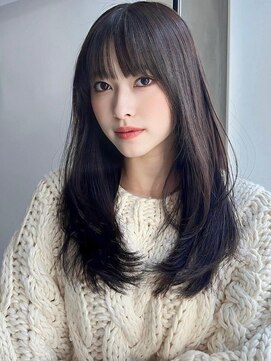 ソヨン 栄2号店(SOYON) 大人/ロングウルフ/レイヤーカット/ぱっつん前髪/ネビージュ