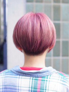 シャロン(SHARON) 【SHARON原宿】ハイトーンショート× ブリーチピンクベージュ