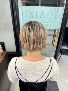アイズ 本厚木(AIZU) ショートヘア バレイヤージュ