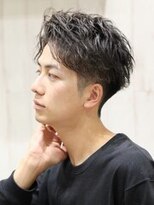 ヨシザワインク プレミアム 横浜 桜木町店(YOSHIZAWA Inc. PREMIUM)&nbsp;ナチュラルフェザーアップシャドウパーマツーブロックバーバー