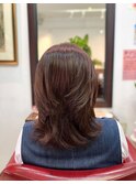 敏感肌対応カラーでツヤツヤなレイヤーカット
