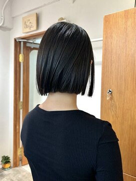 エニエンメイクス 立川(ENIEN MAKE'S) 切りっぱなしボブ、ミニボブ、