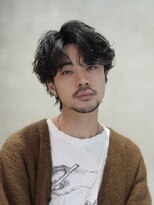 バイフィフス 原宿/表参道(by fifth)&nbsp;シャドウパーマルーズパーマセンターパート大人メンズヘア