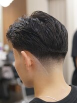 ザ チョップ ショップ ハラジュク(THE CHOP SHOP HARAJUKU)&nbsp;原宿渋谷理容室テーパーフェードカットメンズセンターパート