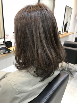 ヘアアンドアイラッシュ リンカ(HAIR&EYELASH LINKα) パールグレージュ