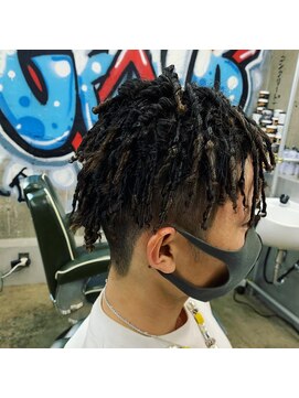 チルチェア 渋谷店(CHILL CHAIR) 90s風パイプドレッド  <渋谷><理容室><バーバー>