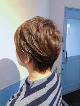 リマイル(remile) 柔らかい猫っ毛を活かしたブローレスマダムヘア