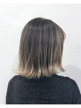 ノア(noa.) 切りっぱなしボブ×ハイライト/高橋辰也 弘明寺 美容室noa. ノア