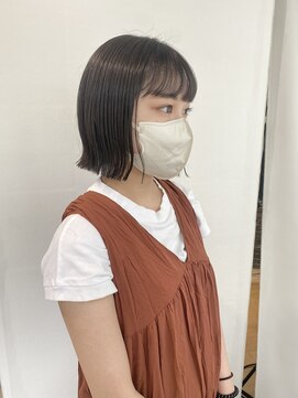 プラグ バイ ネオリーブ(plug by neolive) 切りっぱなしボブ×グレージュ☆K