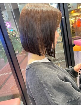 ロンドポレール 北千住(Lond polaire) 【伊勢】ぱつっとボブ/セクションカラー/ペールベージュ