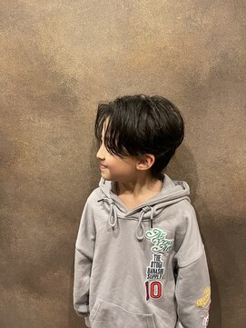 ビップ(V.I.P) キッズセンターパート+カジュアルパーマ