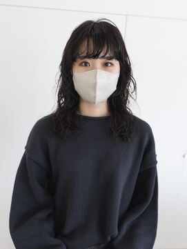 イーズ(e's) くせ毛風ミディアムパーマ Genta