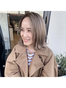 ストラール ヘア プラスフュジー(STRAAL hair +fusie) 透明感ある大人ベージュ仕上げに♪♪
