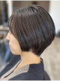 ショートカットショートボブ前下がりボブくびれショート