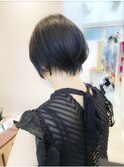 耳掛けマッシュショート