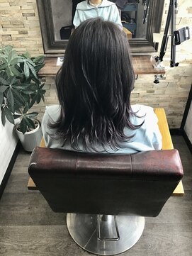 アトリエナガノ(atelier nagano) ニュアンスカラー/センターパート/ツヤ髪スタイル/ブルージュ