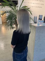 キング(K!ng) 縮毛矯正髪質改善ハイライトレイヤーカット楠葉美容室エクステ