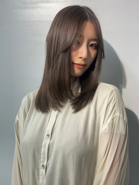 ヴェイン 渋谷(vain) イルミナカラーで透明感抜群のグレージュに！レイヤーと相性◎